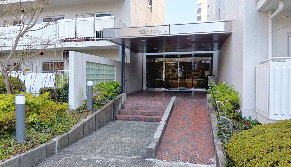 東京都品川区北品川5-8-15の中古マンションの現地外観写真